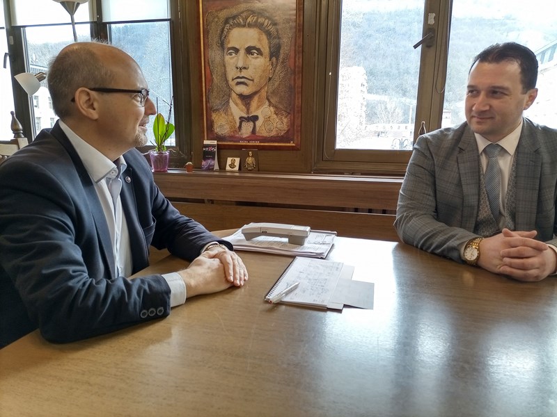 21.01.22 стойчев-христов.jpg